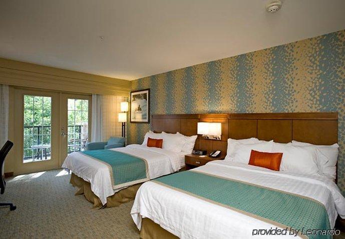 Courtyard By Marriott River Village New Braunfels