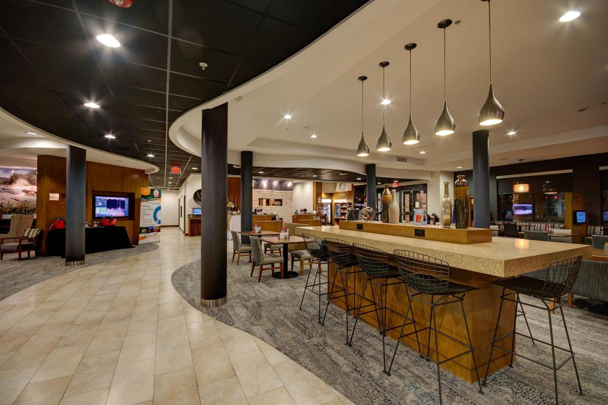 Courtyard By Marriott River Village Hotel New Braunfels